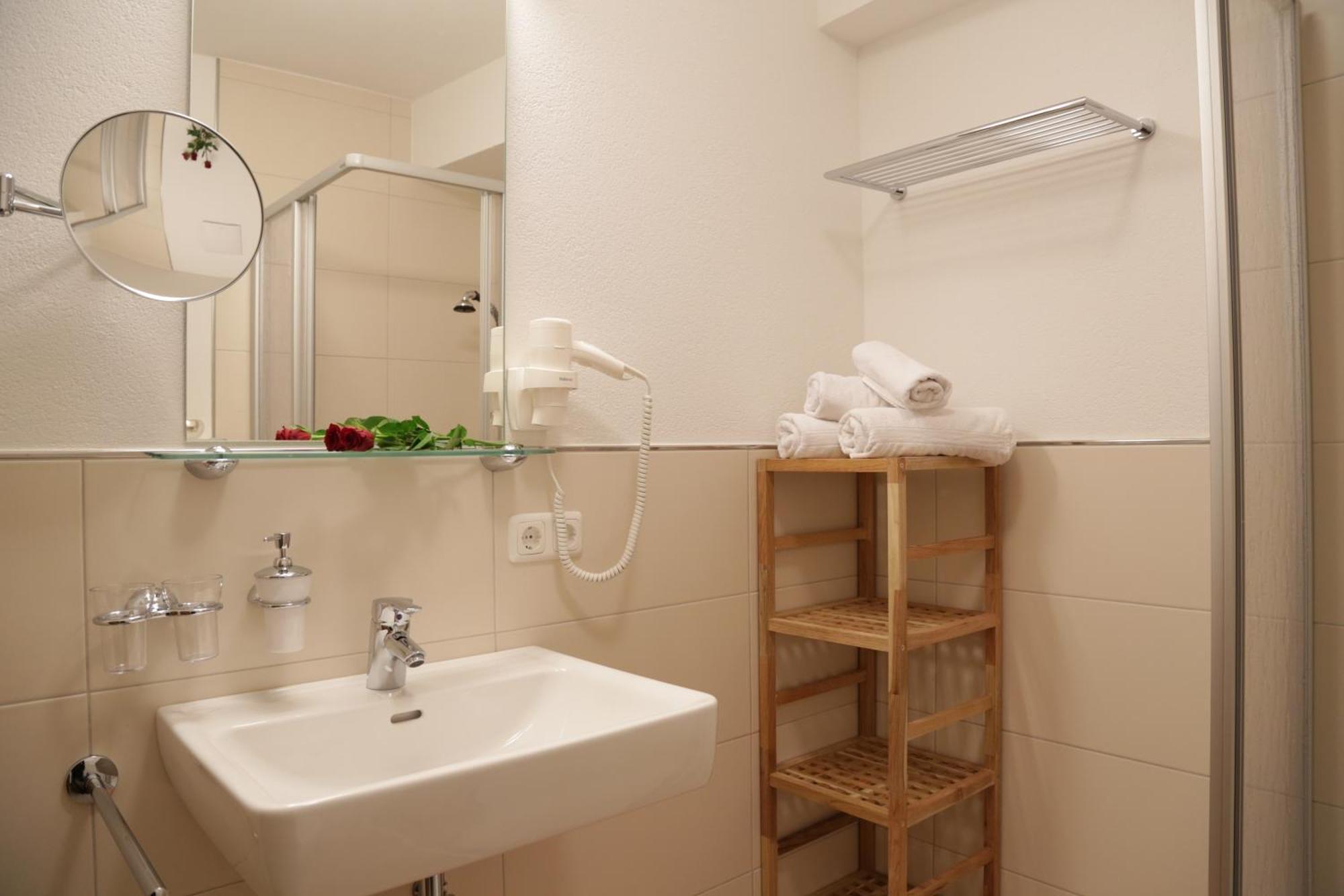 Gaestehaus Luise Waidring Habitación foto